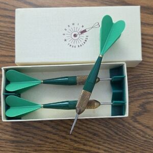 True Balance Green and Gold Darts Set